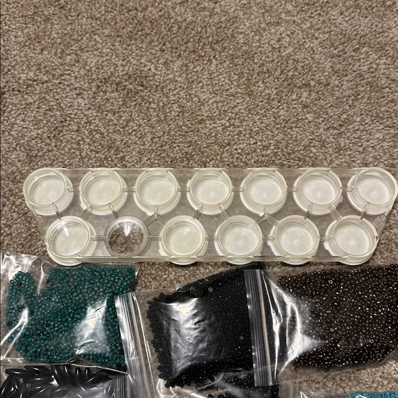 Colorful Bead Collection - Picture 7 of 7